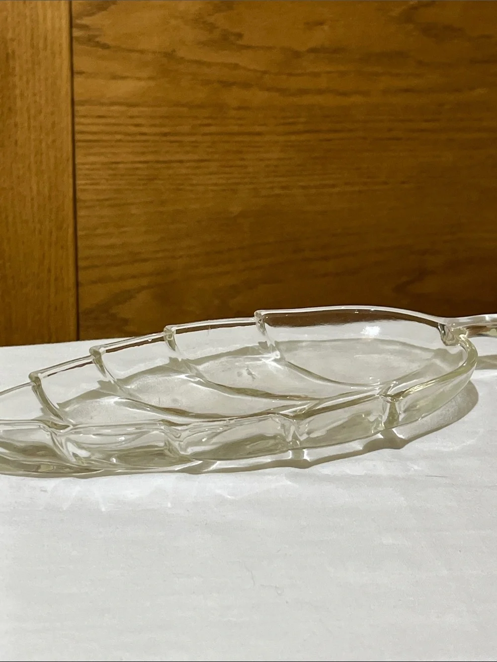 Leaf-Shaped Clear Glass Serving Tray - Decorative Home Serveware